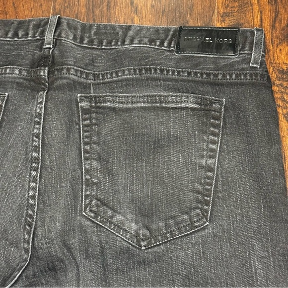 Michael Kors Grant Classic Fit Men's Black Jeans 38/32 EUC - Picture 9 of 12